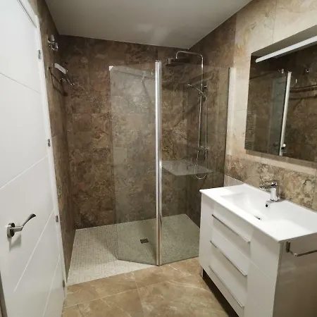 4bedrooms * 托萊多