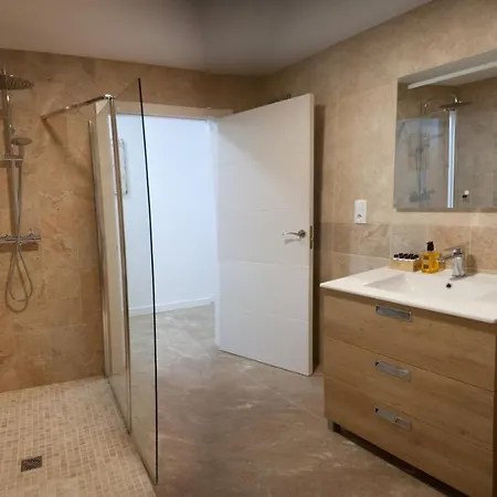 4bedrooms 公寓 *